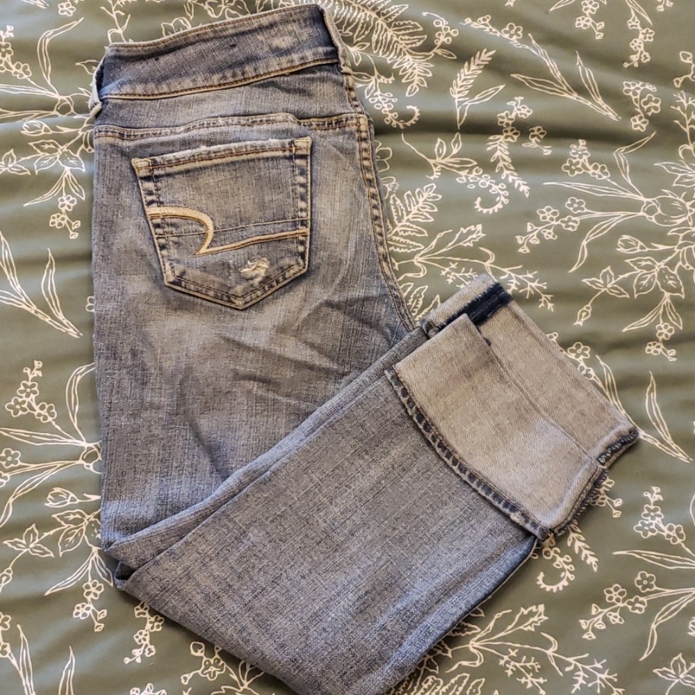 American Eagle Stretch Artist capris size 6